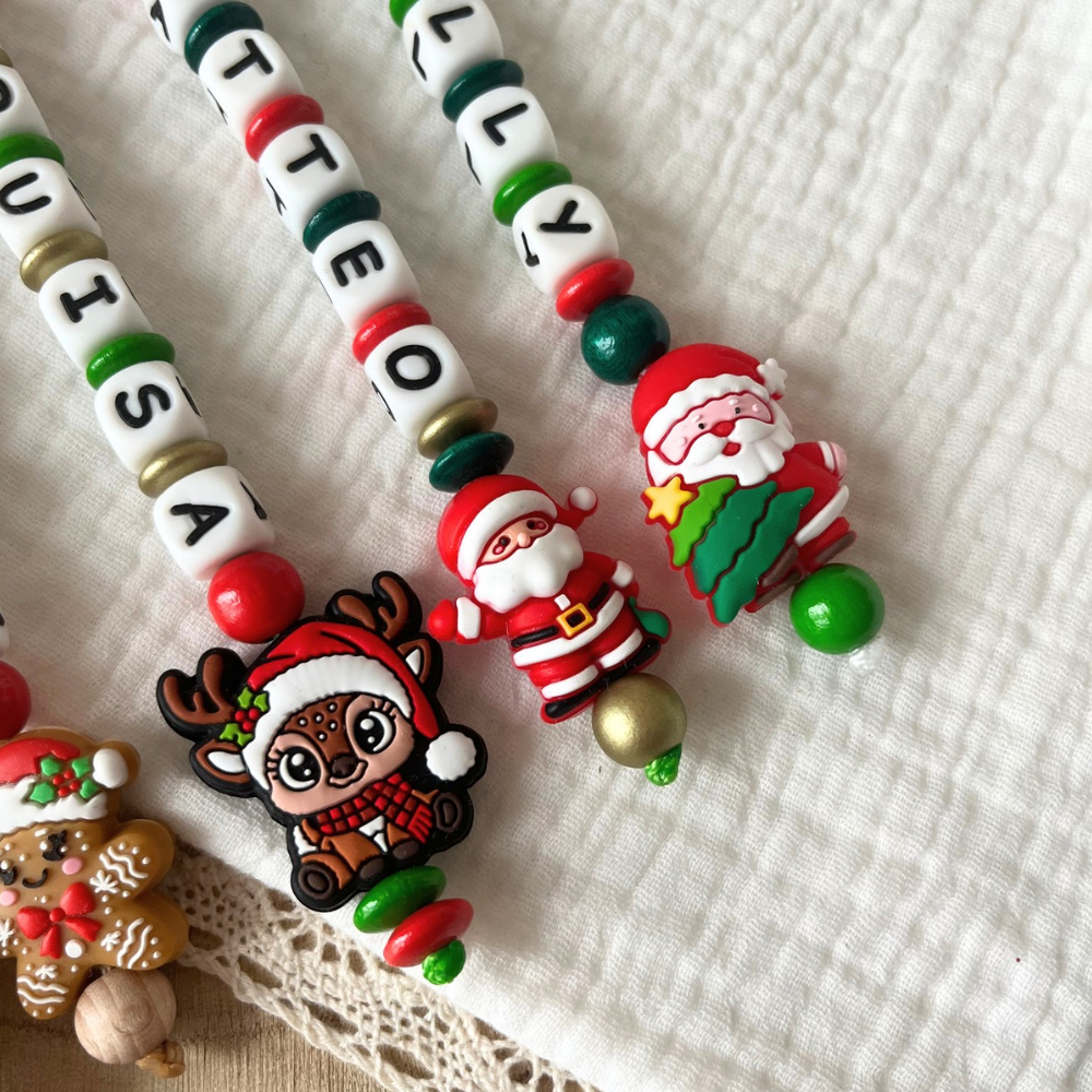 Personalisierter Weihnachtsschlüsselanhänger mit Namen – Weihnachtsgeschenk für Kinder & Erwachsene