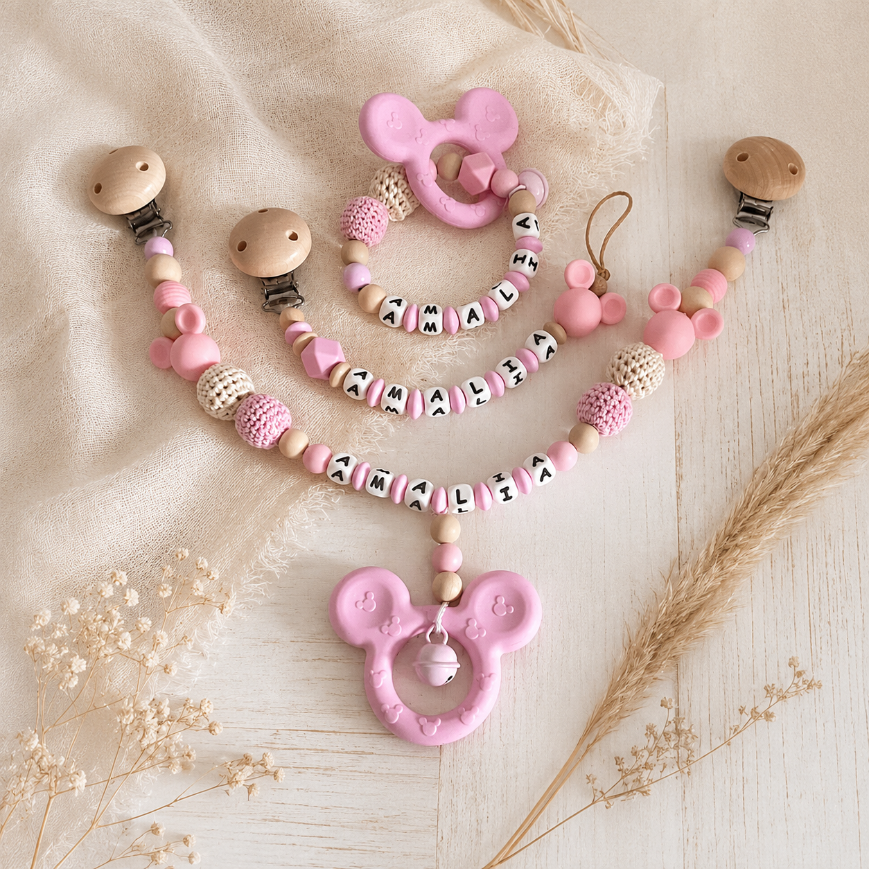3-teiliges Baby Geschenkset mit Namen | Schnullerkette, Greifling & Kinderwagenkette