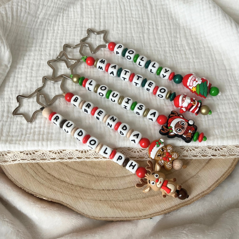 Personalisierter Weihnachtsschlüsselanhänger mit Namen – Weihnachtsgeschenk für Kinder & Erwachsene