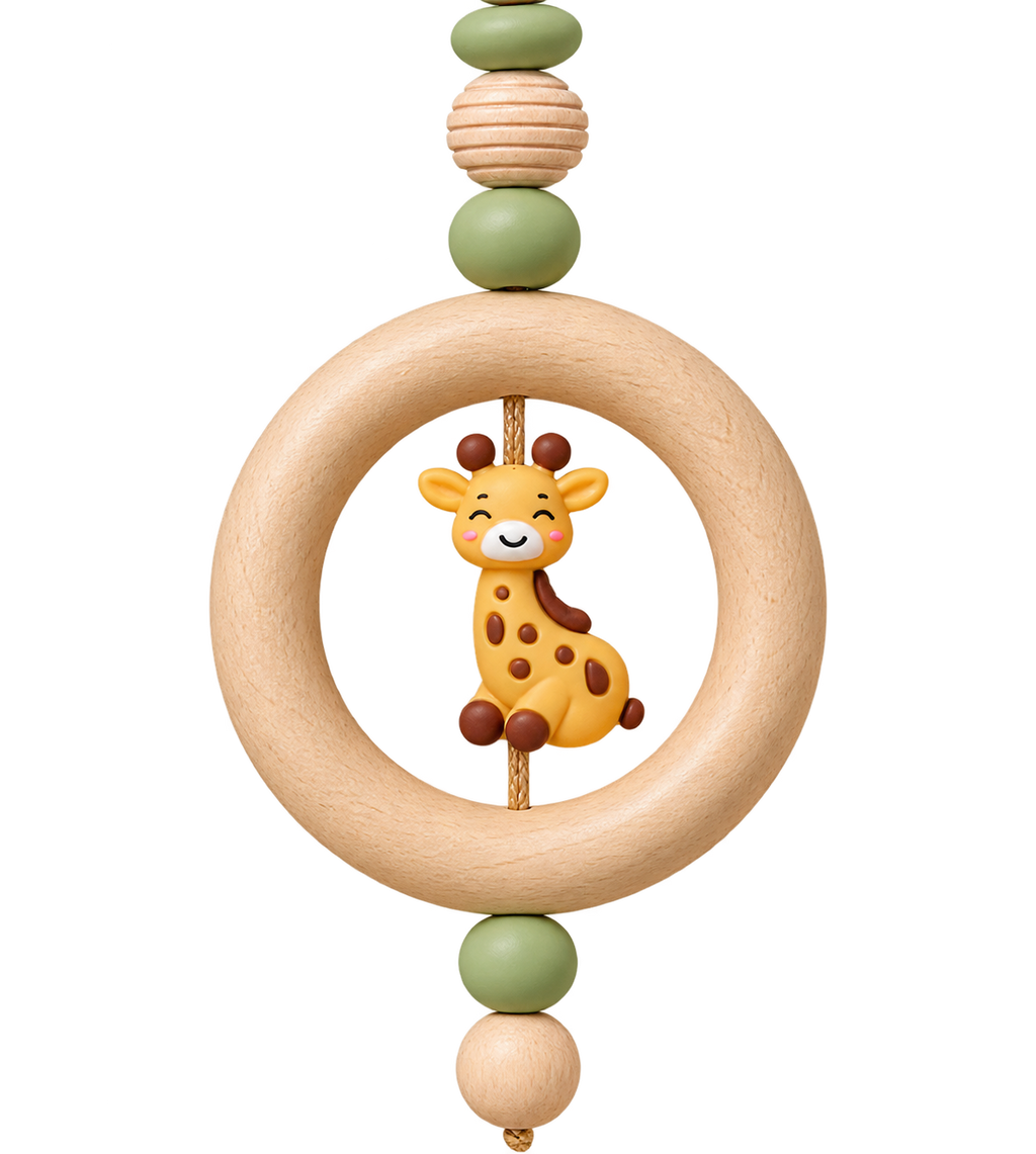 Babyschalenanhänger mit süßer Giraffe – Grün & Naturholz - Babygeschenk