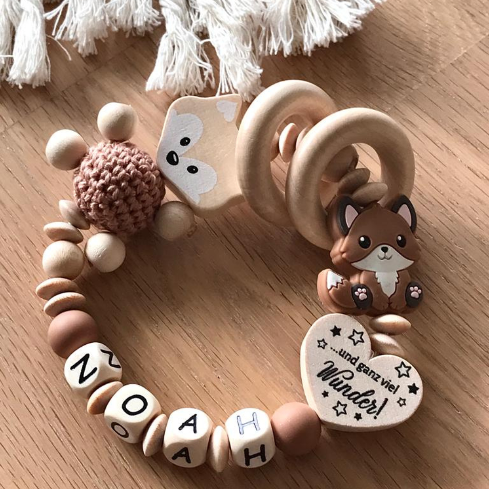 Zauberhaftes Geschenke Set für Jungen und Mädchen mit Namen bestehend aus Schnullerkette & Greifling