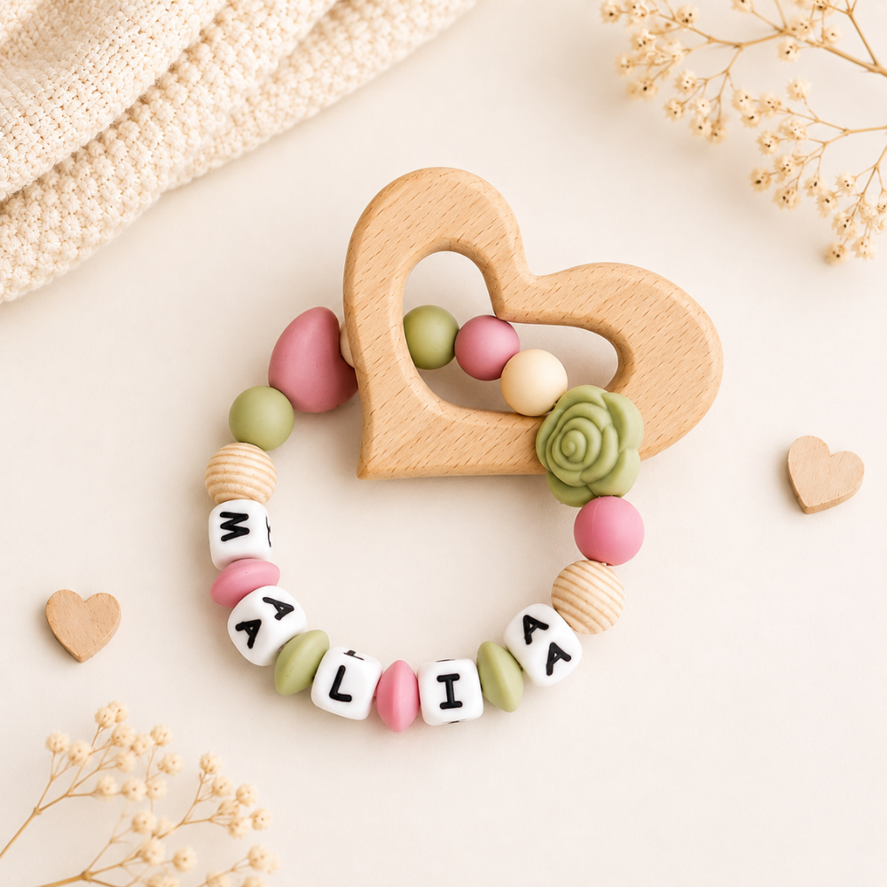 Greifling mit Namen personalisiert Baby Mädchen Herzdesign Geschenk