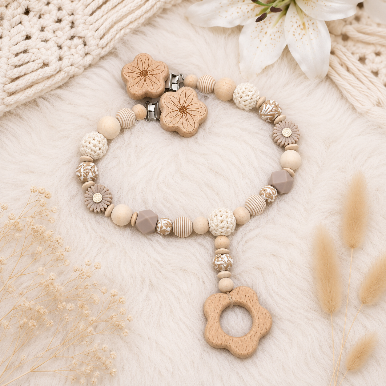 Handmade Kinderwagenkette für Mädchen - Silikon & Holz im perfekten Design