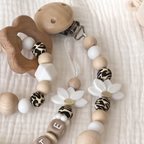3er Set Leo Design – Schnullerkette, Greifling & Kinderwagenkette in hellen Naturtönen