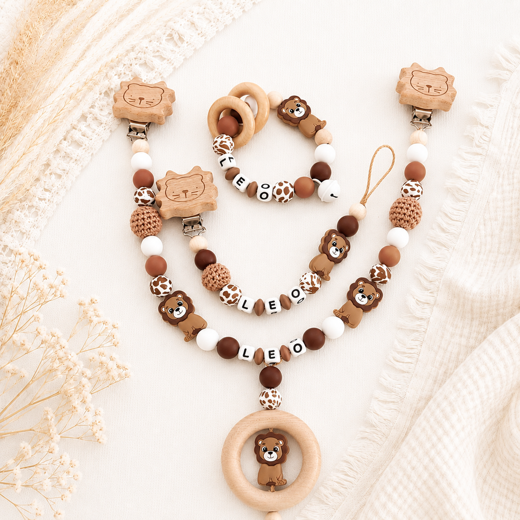 4er Set, Schnullerkette, Kinderwagenkette, Greifring, Babyschalen-Kette | Löwe in Leomuster