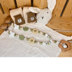 Personalisiertes Baby Set mit Namen – Schnullerkette & Kinderwagenkette - Schmetterling - grün natur weiß