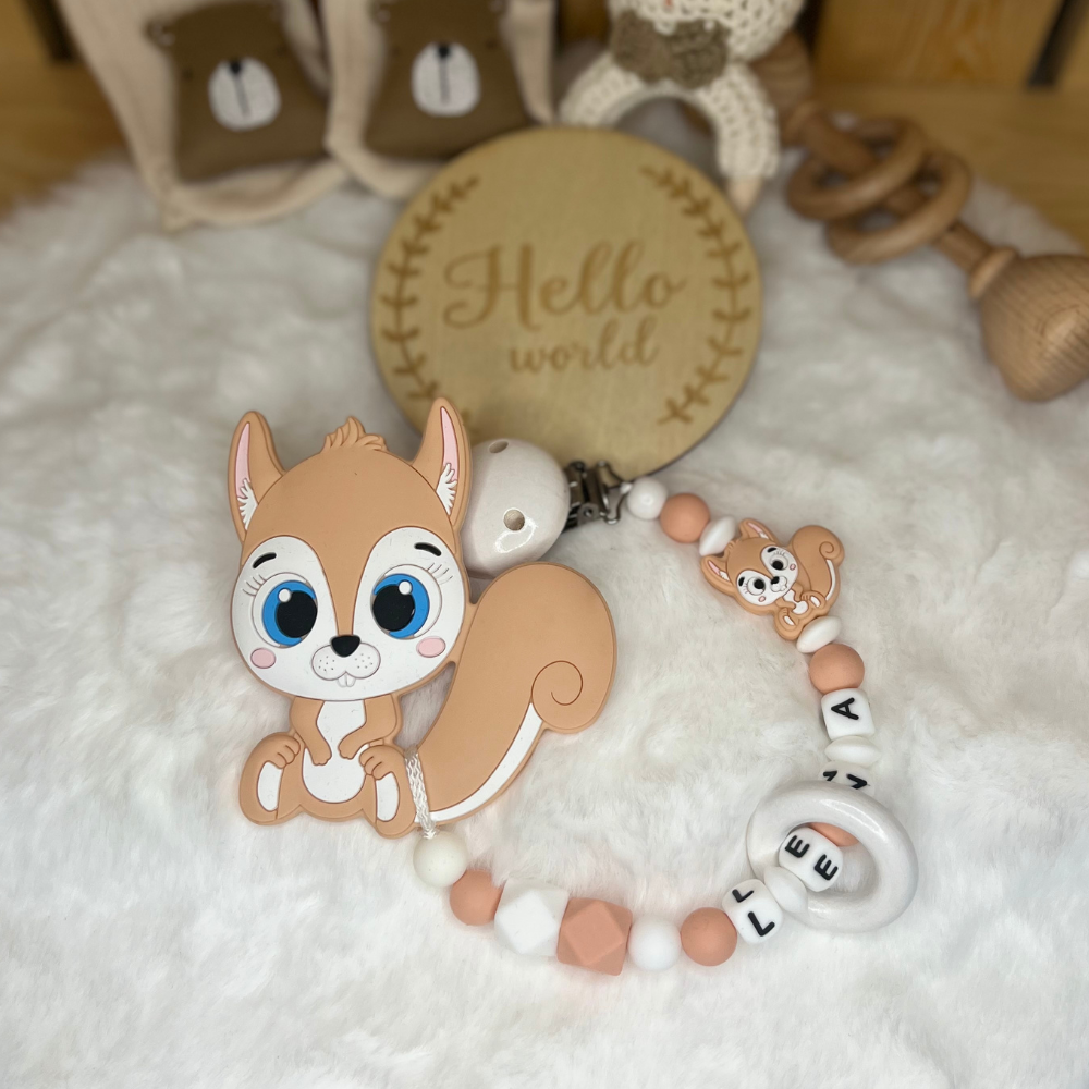 Personalisierte Beißkette mit Namen – Spielkette & Beißanhänger Eichhörnchen  für Babys