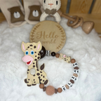 Personalisierte Beißkette mit Namen – Spielkette & Beißanhänger Giraffe für Babys