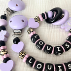 Personalisierte Baby Geschenkset 3er Set Flieder mit Namen – Schnullerkette, Greifling & Kinderwagenkette im Leo Design
